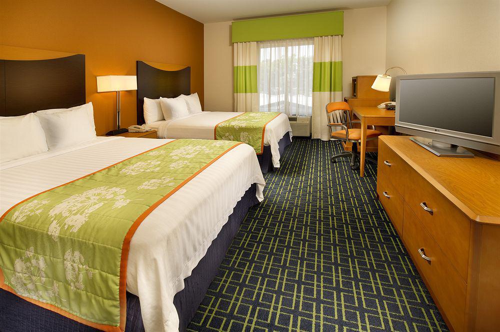 Fairfield Inn And Suites Клівленд Номер фото
