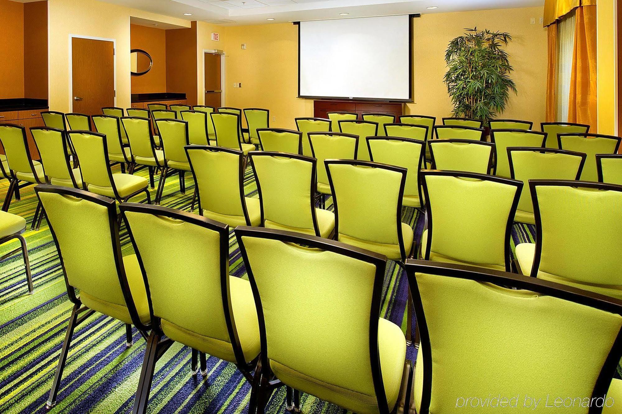 Fairfield Inn And Suites Клівленд Бізнес фото